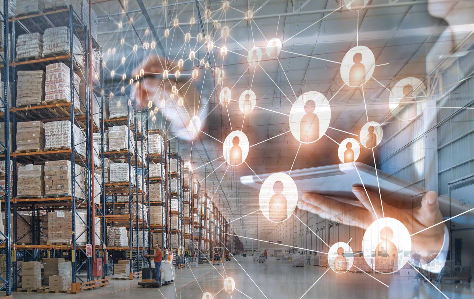 Smart warehouses: automation and big data]]