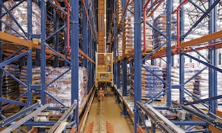 Automated stacker cranes boost productivity in the warehouse Automated stacker cranes boost productivity in the warehouse