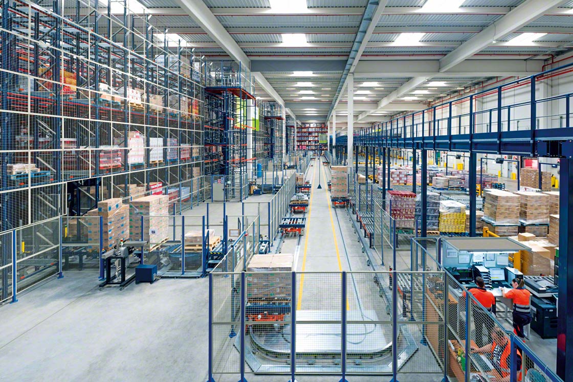 Logistics provider Luís Simões has two tax warehouses for beverage companies, equipped with racks from the Mecalux Group