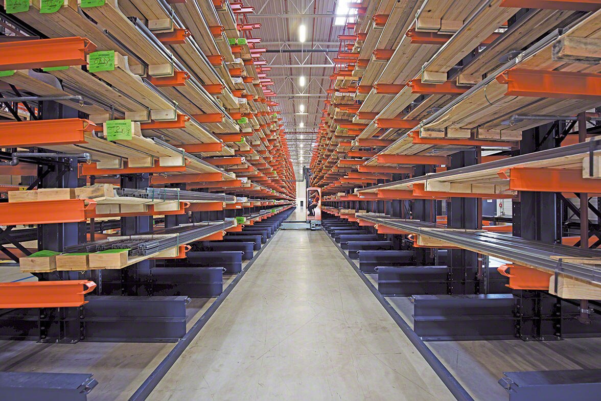 Cantilever racking: a warehouse-friendly guide