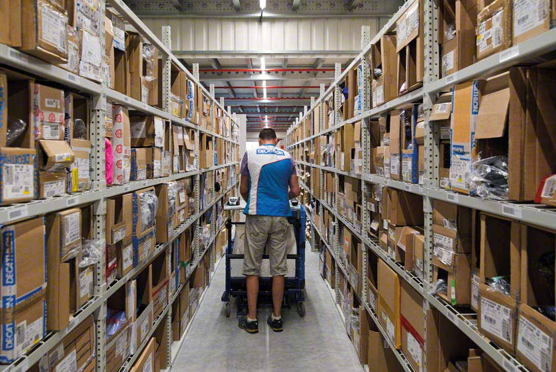 The Decathlon warehouse in Northampton (UK) requires strict control of its stock and its 35,000 SKUs