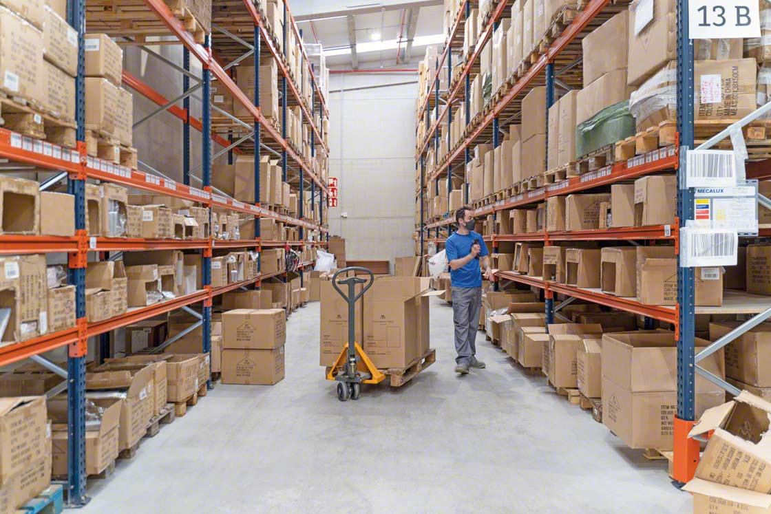 Effective organisation of the products and seamless communication are indispensable when managing multiple warehouses