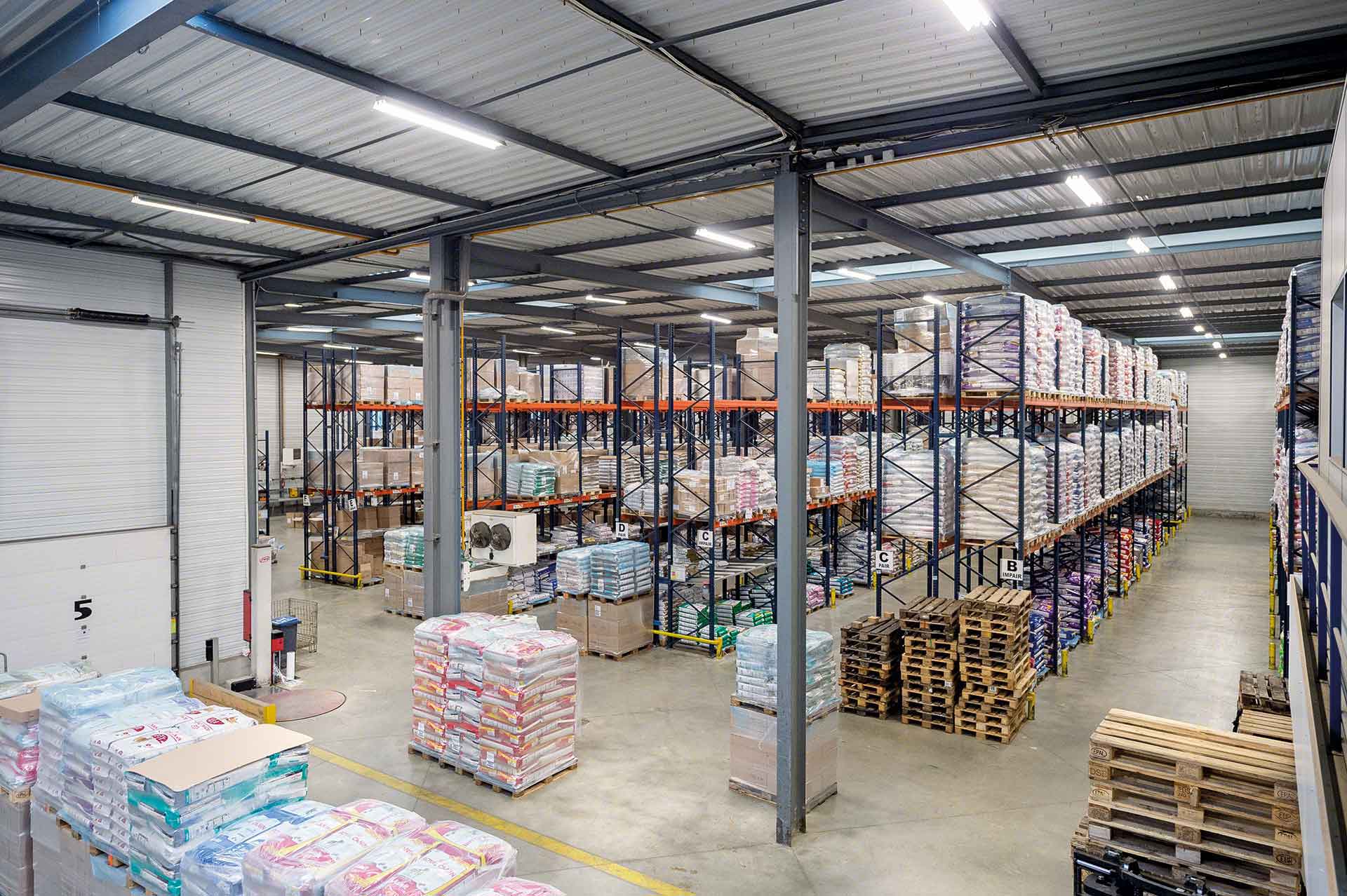 8 warehouse organisation ideas to increase efficiency