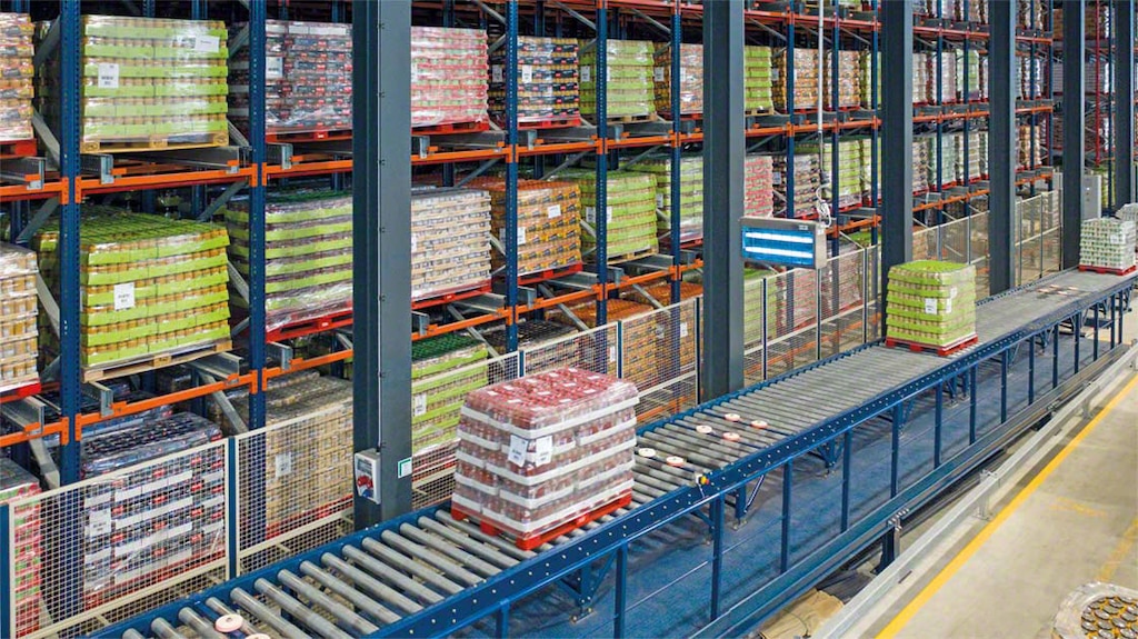 Pallet conveyors minimise operator travel in the warehouse
