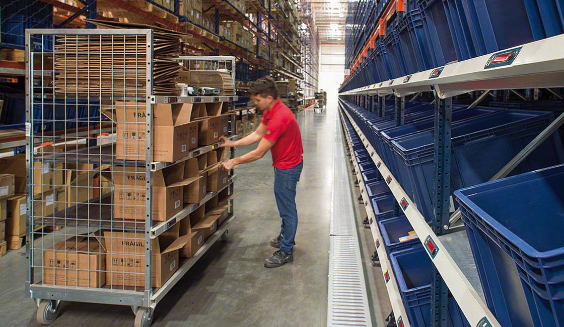 Put-to-light technology speeds up order picking in warehouses