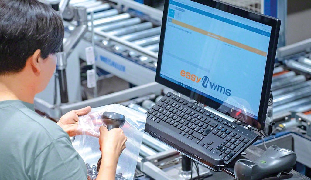 Easy WMS software from Mecalux automates inventory management