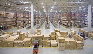Supply-chain procurement: a key role in logistics