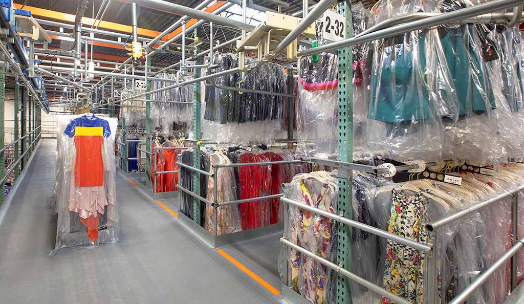 Interlake Mecalux’s solution for Rent the Runway enables the management of over 65,000 SKUs