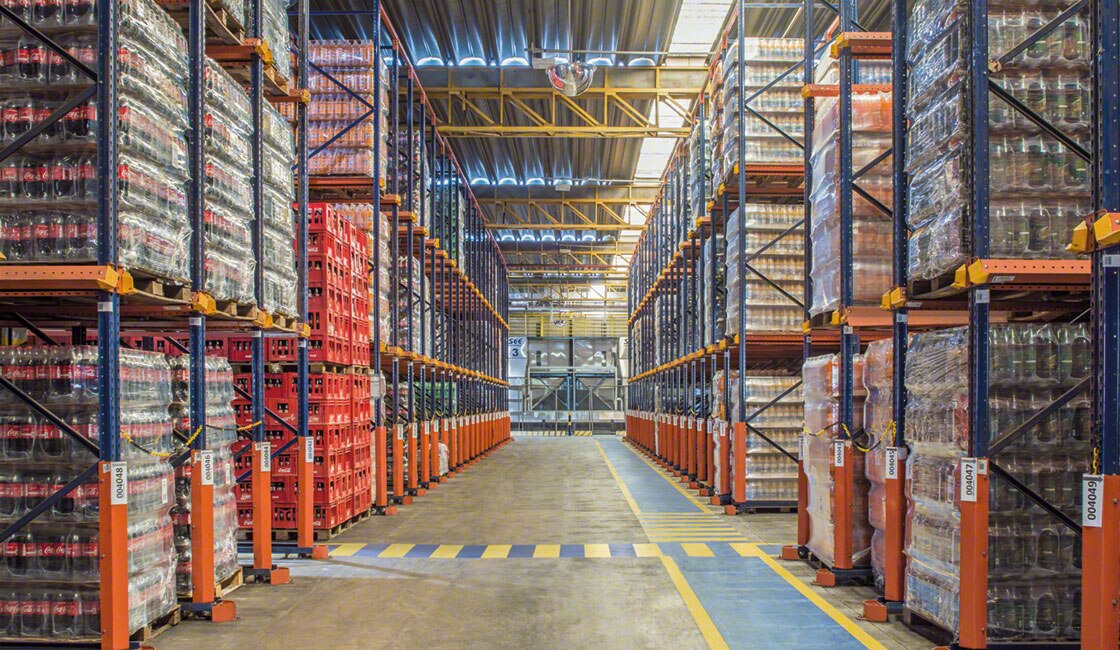 Drive-in pallet racks leverage the available surface area to maximize storage capacity
