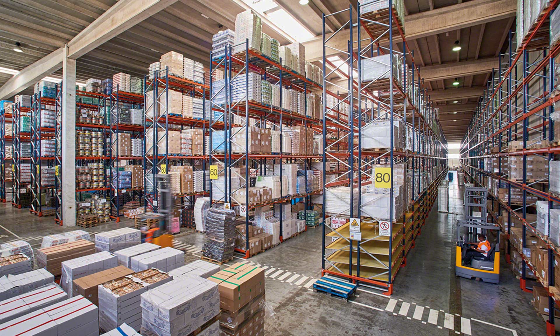 Efficient warehouse storage techniques - Mecalux.com