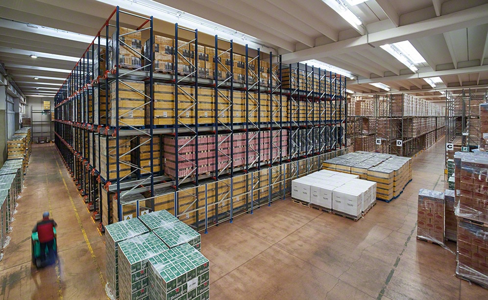 A warehouse of a 3PL company with a capacity for more than 3,000 pallets