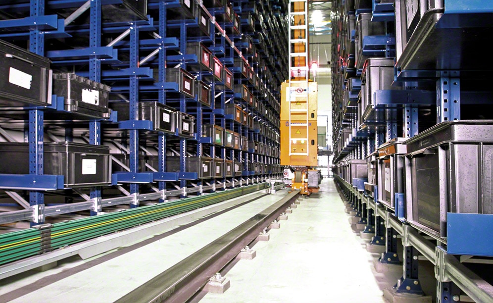 Automated miniload warehouse: swift pickings at Continental