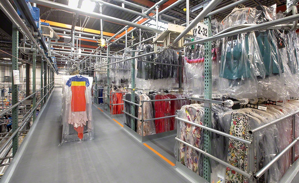 Rental garment warehouse in New Jersey 
