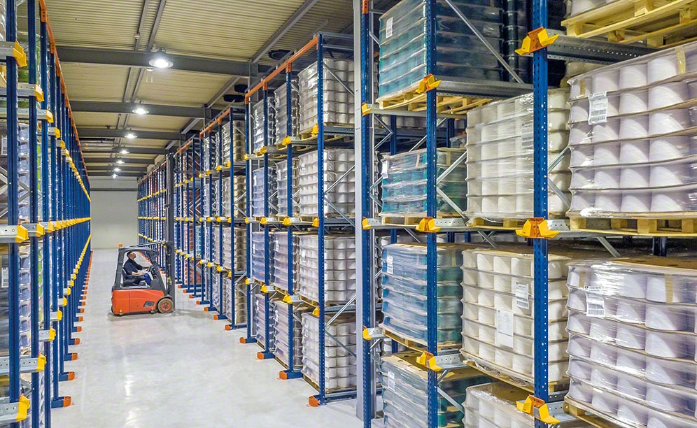 The drive-in racks leverage Selvafil's warehouse space