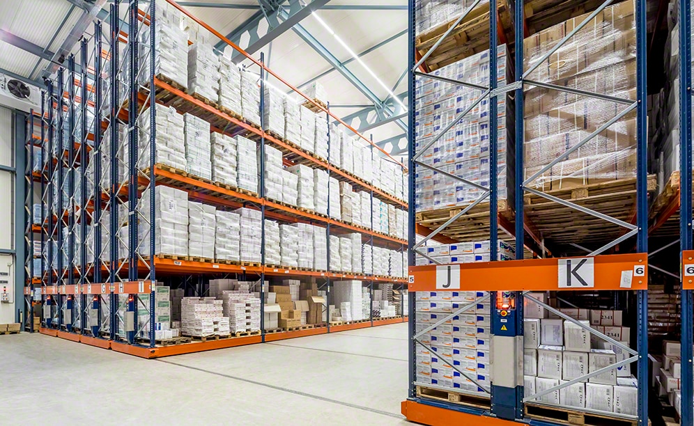 Frozen-storage warehouse of Mooijer-Volendam with Movirack mobile pallet racking