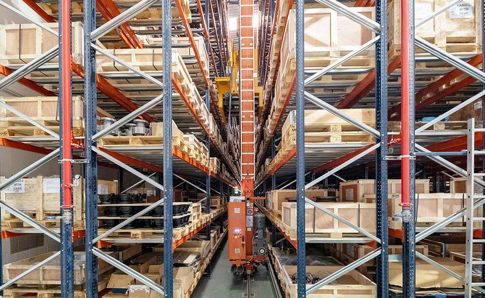 A fully space-purposed warehouse