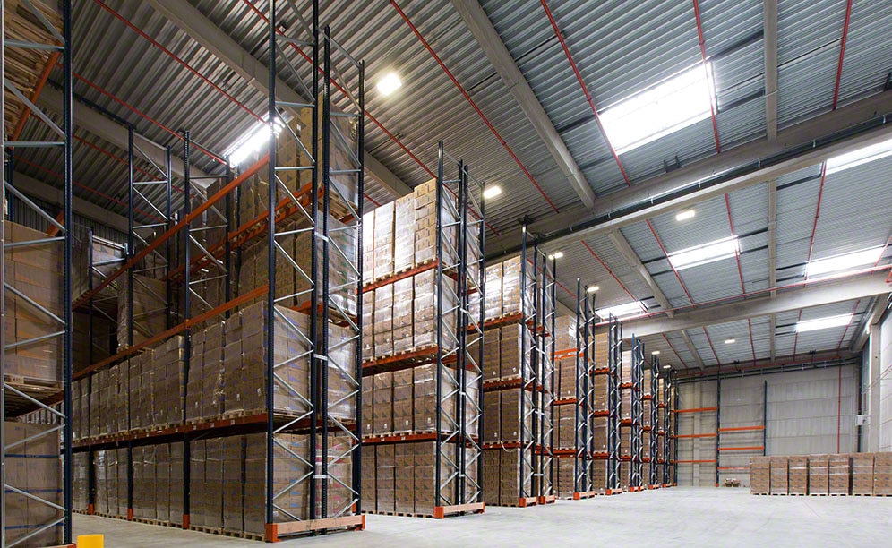 Pallet racks in the Transports Fuchs warehouse in France
