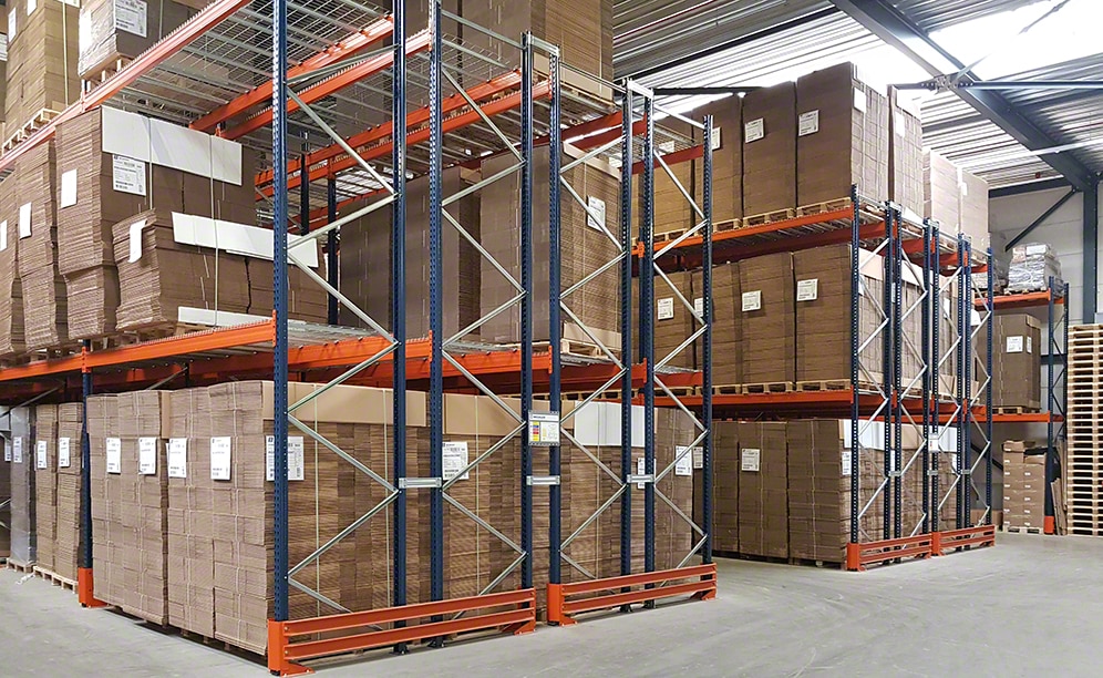 Warehouse with the packaging of Scherp Verpakkingen in the Netherlands