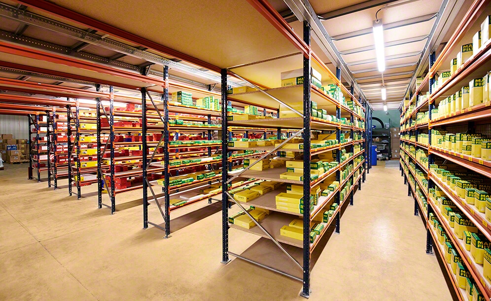 Shelving for picking that speeds up order fulfilment of spare parts