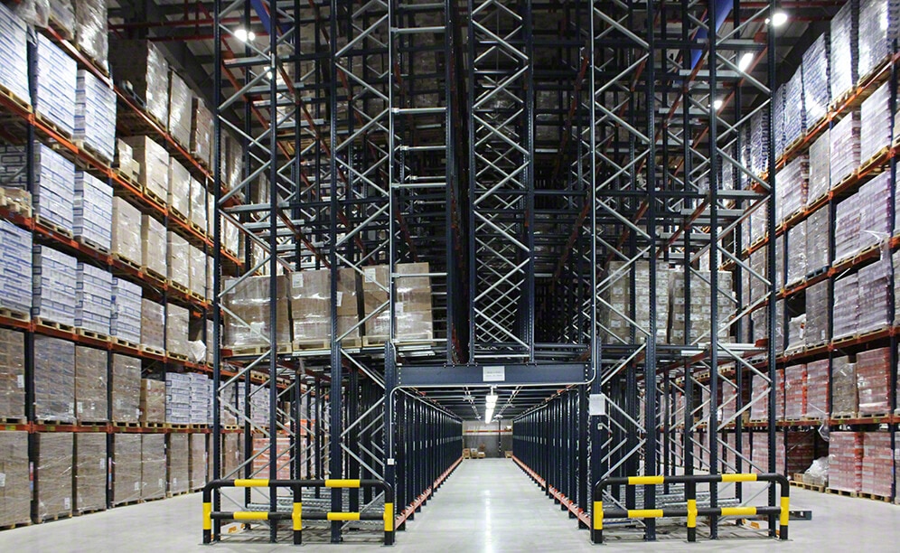 Tamer warehouse in Saudi Arabia with various storage solutions