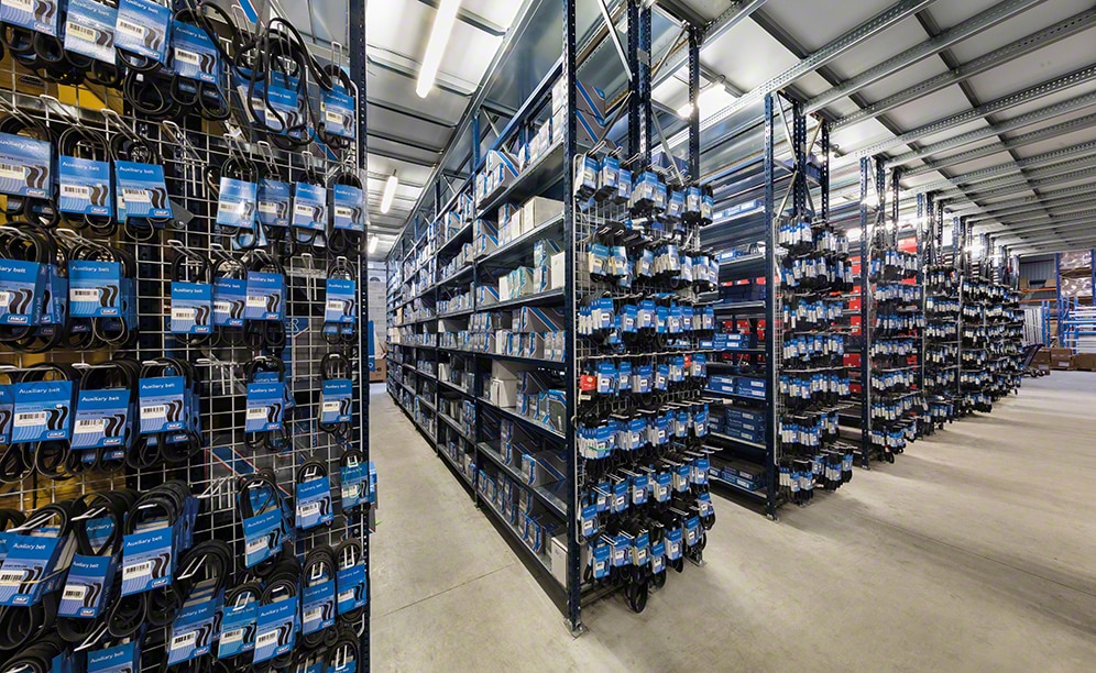 Manual Hand-pick Racks In Automotive Parts Factory - Mecalux.com Manual Hand-pick Racks In Automotive Parts Factory - Mecalux.com
