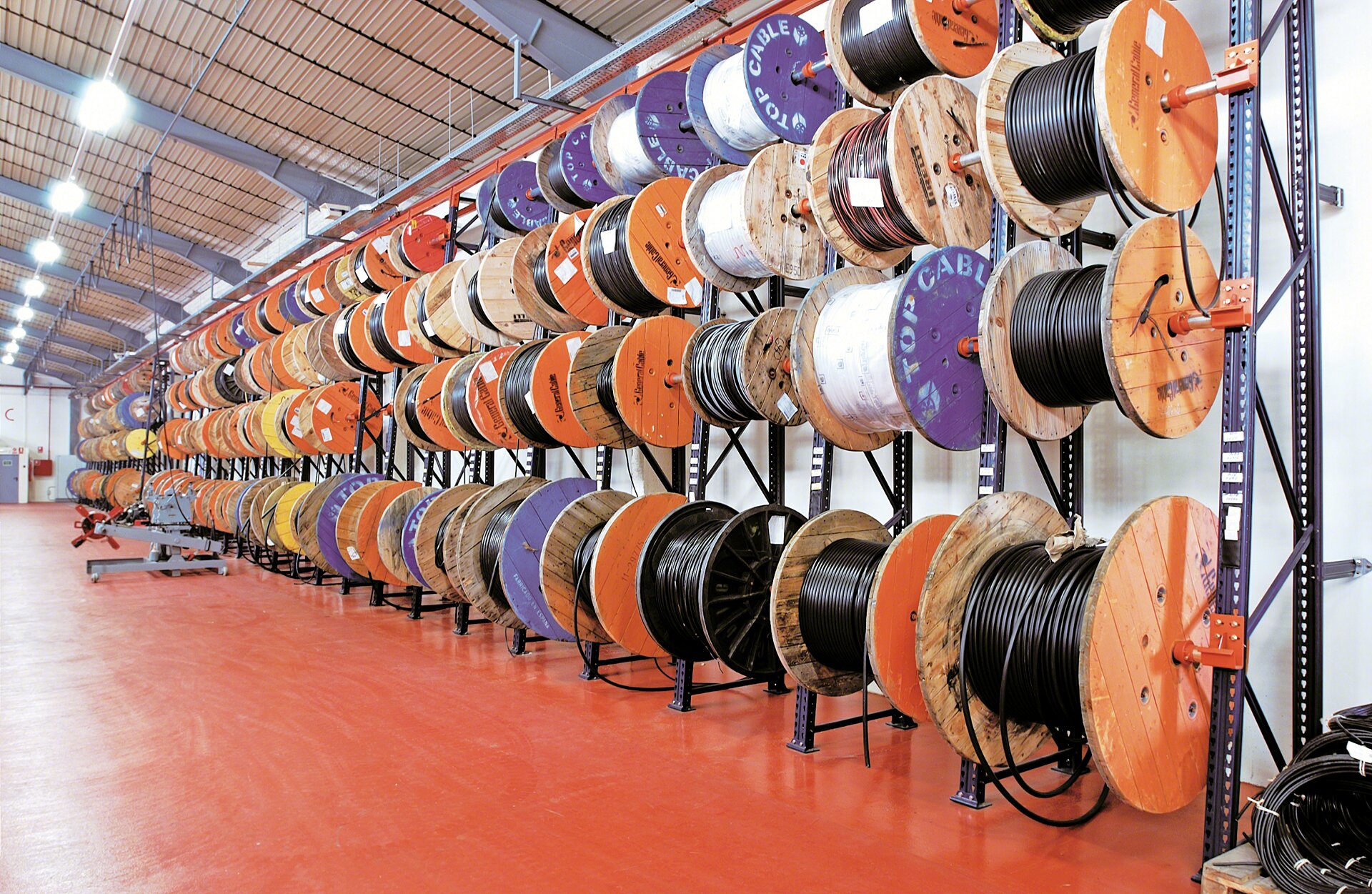 The metallic racks let reels of electrical and steel cable to be stored