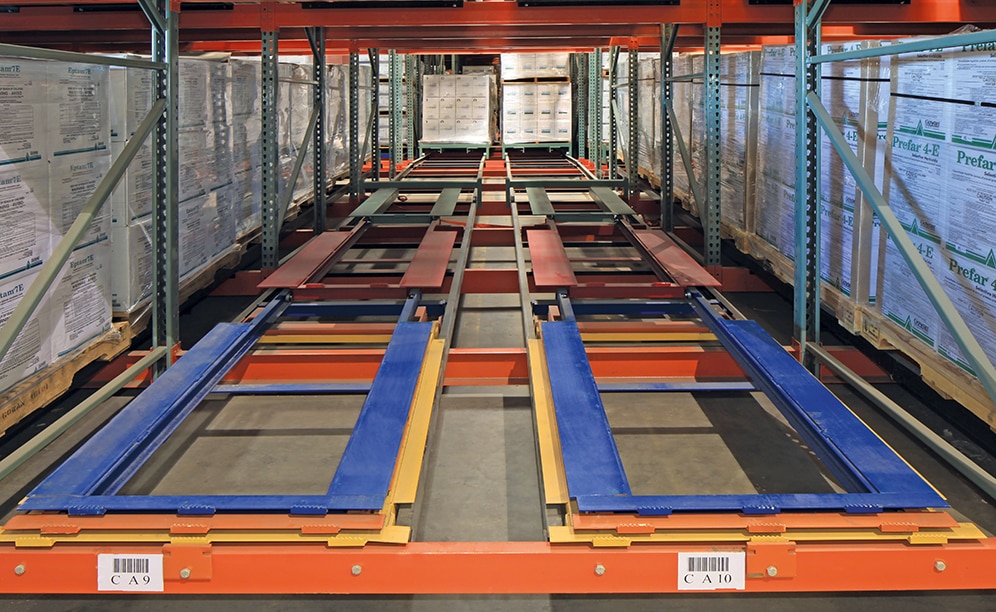 Interlake Mecalux offers beams and frames capable of supporting two-, three-, four- and five-deep push-back racking Interlake Mecalux offers beams and frames capable of supporting two-, three-, four- and five-deep push-back racking