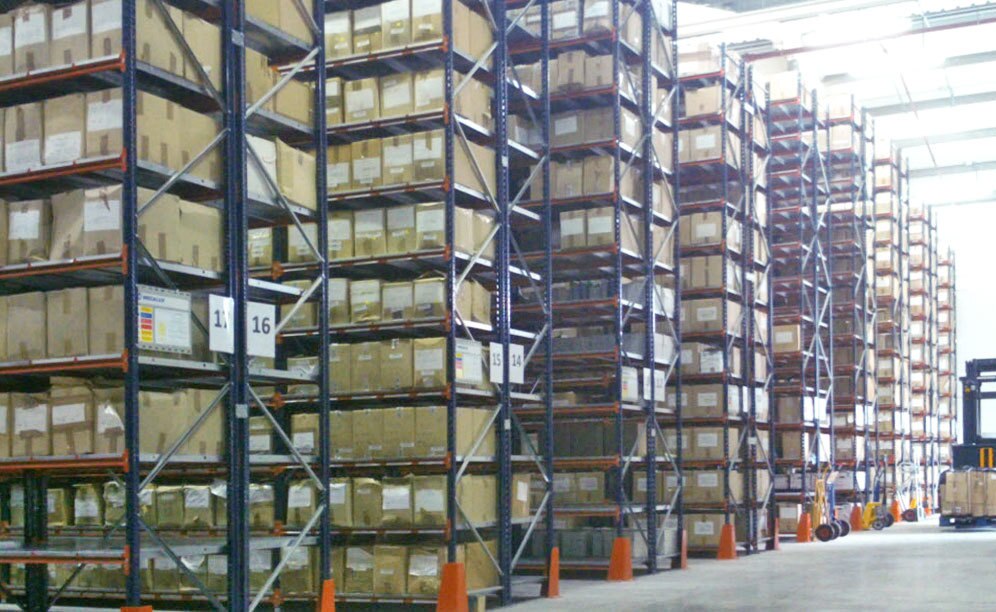https://mecaluxcom.cdnwm.com/documents/20128/419948/PCaseImage+-+Gallery+-+0+-+Cp-banca-march-warehouse-management-software-easy-wms+-+en_UN.jpg/7493d3b0-90e8-0317-f640-c65cacc5f7e1?t=1644920904000&e=jpg