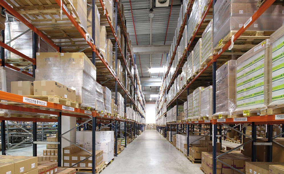 The remainder of the warehouse consists of pallet racking of up to seven levels high, allocated to bulky high The remainder of the warehouse consists of pallet racking of up to seven levels high, allocated to bulky high