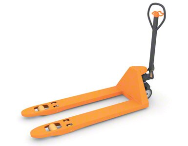 Pallet trucks: manual or electric