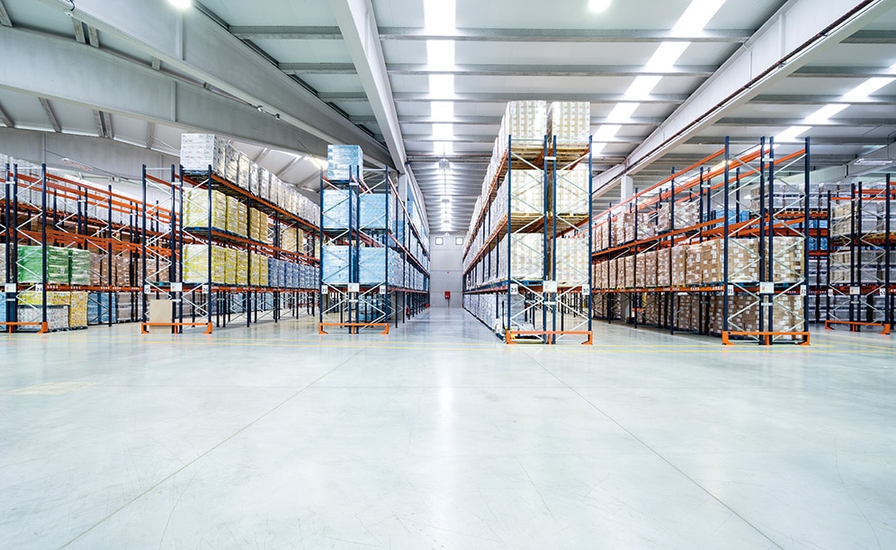 Mecalux supplied static pallet racking allocated to products that are ready to be dispatched Mecalux supplied static pallet racking allocated to products that are ready to be dispatched