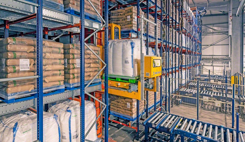 Warehouse automation technology - Mecalux.com