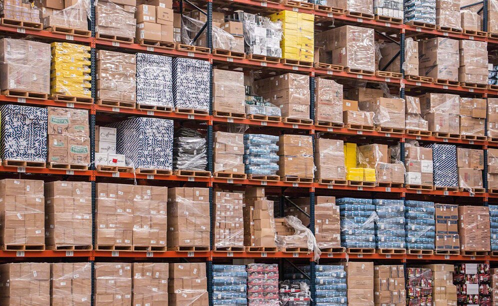 The rack assembly offers a storage capacity of 10,000 pallets The rack assembly offers a storage capacity of 10,000 pallets