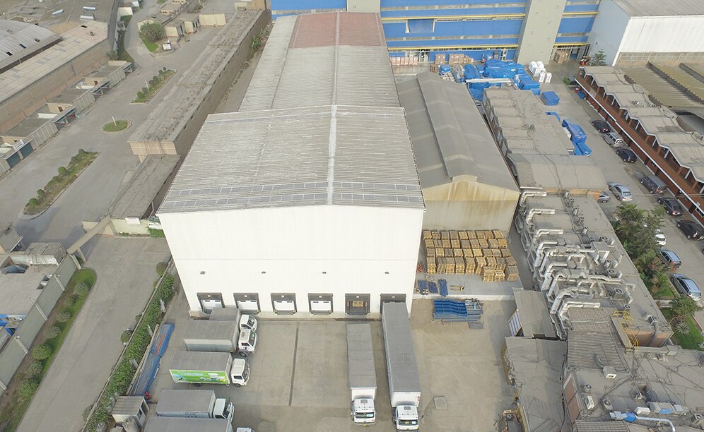 Mecalux proposed the construction of a new self-supporting warehouse. This 475 m² extension is 16 m high and can accommodate 780 pallets Mecalux proposed the construction of a new self-supporting warehouse. This 475 m² extension is 16 m high and can accommodate 780 pallets