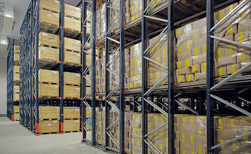 Drive-in pallet racks offer a storage capacity of over 2,900 pallets Drive-in pallet racks offer a storage capacity of over 2,900 pallets
