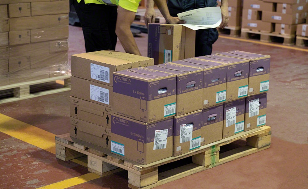 With Multi Carrier Shipping, the WMS communicates with the carrier agency With Multi Carrier Shipping, the WMS communicates with the carrier agency