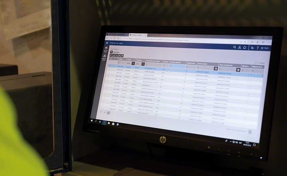 Supply Chain Analytics analyses the large volume of data in the Danone warehouse Supply Chain Analytics analyses the large volume of data in the Danone warehouse