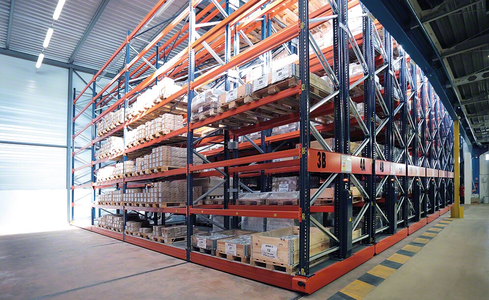 These movirack mobile pallet racks are 8 m high