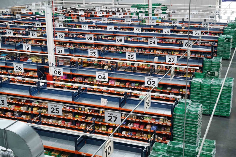 Mercadona's warehouse with picking shelves