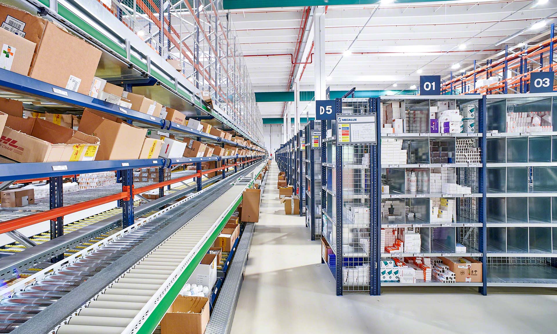 Three new Decathlon warehouses in Italy - Interlake Mecalux