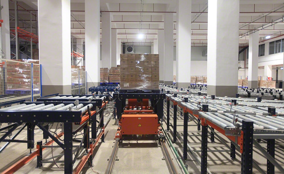 Tadım’s warehouse is connected to production through conveyors