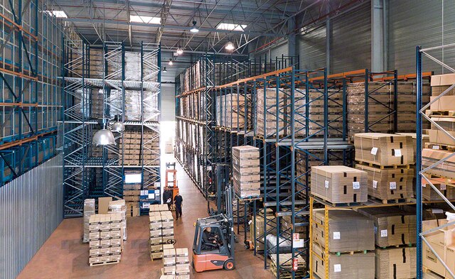 Easy WMS manages the motorcycle luggage stored at Shad