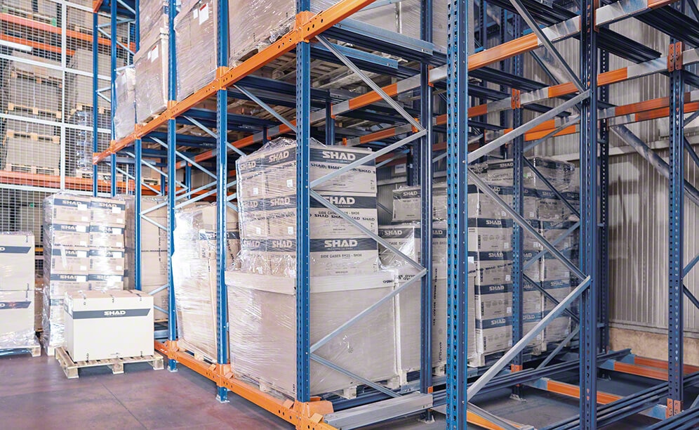 The software knows in real-time the goods’ status and location The software knows in real-time the goods’ status and location