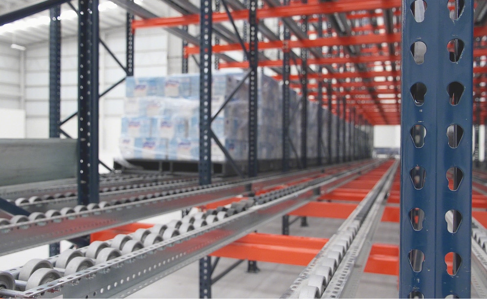 Mecalux’s live racking in MIYM's warehouses in Mexico