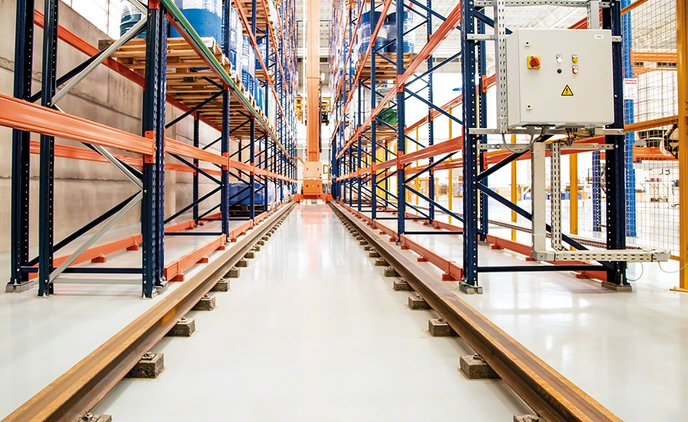Mecalux's Easy WMS organises and optimises the operations of Aromaty Fragrances Mecalux's Easy WMS organises and optimises the operations of Aromaty Fragrances