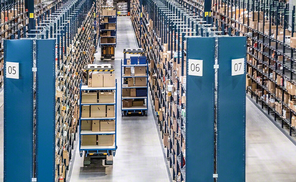 Order picking at Rexel's electrical goods warehouse Order picking at Rexel's electrical goods warehouse