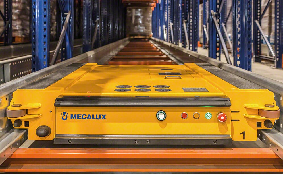 Compact storage systems at Selmi's new warehouse in Brazil Compact storage systems at Selmi's new warehouse in Brazil
