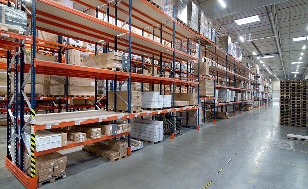 122 m long HSF e-commerce pallet racks 122 m long HSF e-commerce pallet racks