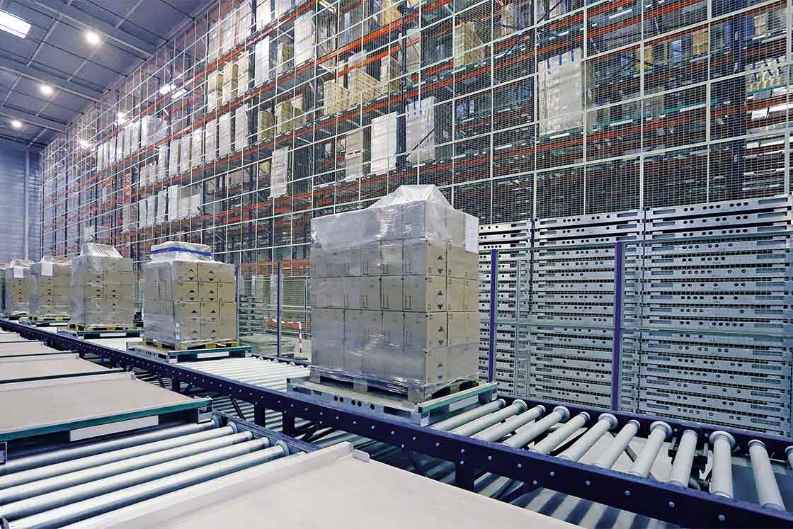 The transport of loads in the installation is a significant process in supply chain benchmarking