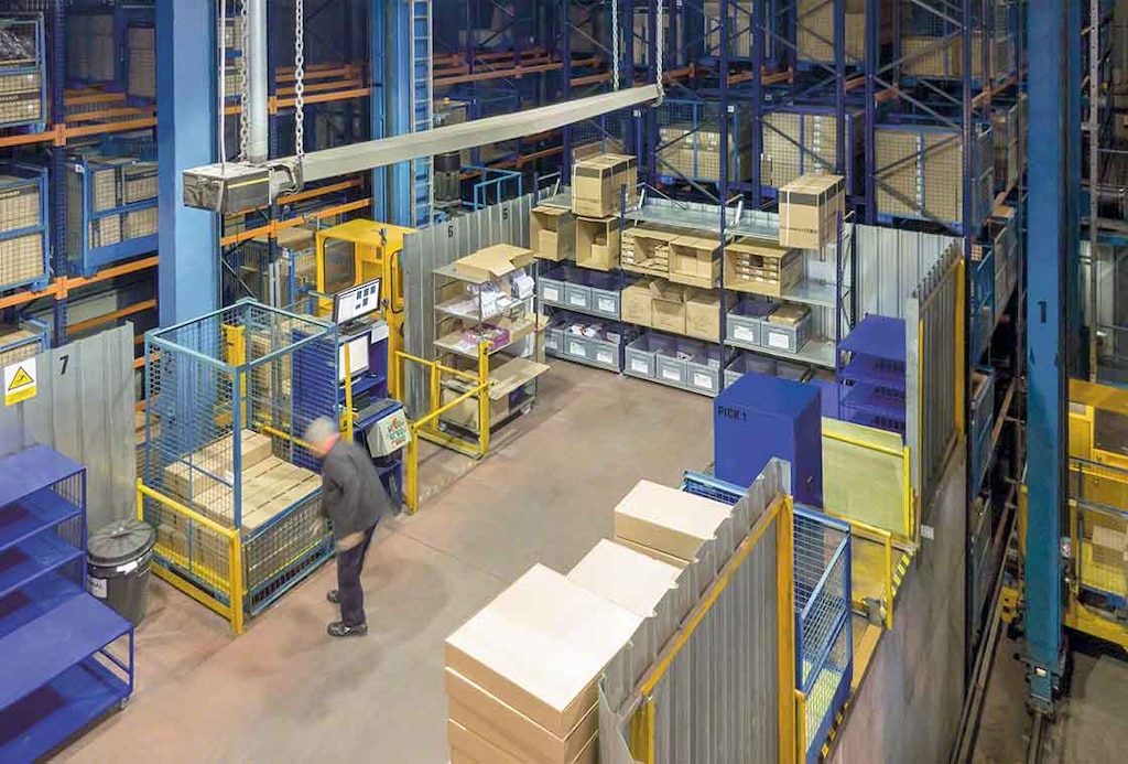 In Lean logistics, the picking and order preparation area must be clean and organised to streamline work In Lean logistics, the picking and order preparation area must be clean and organised to streamline work